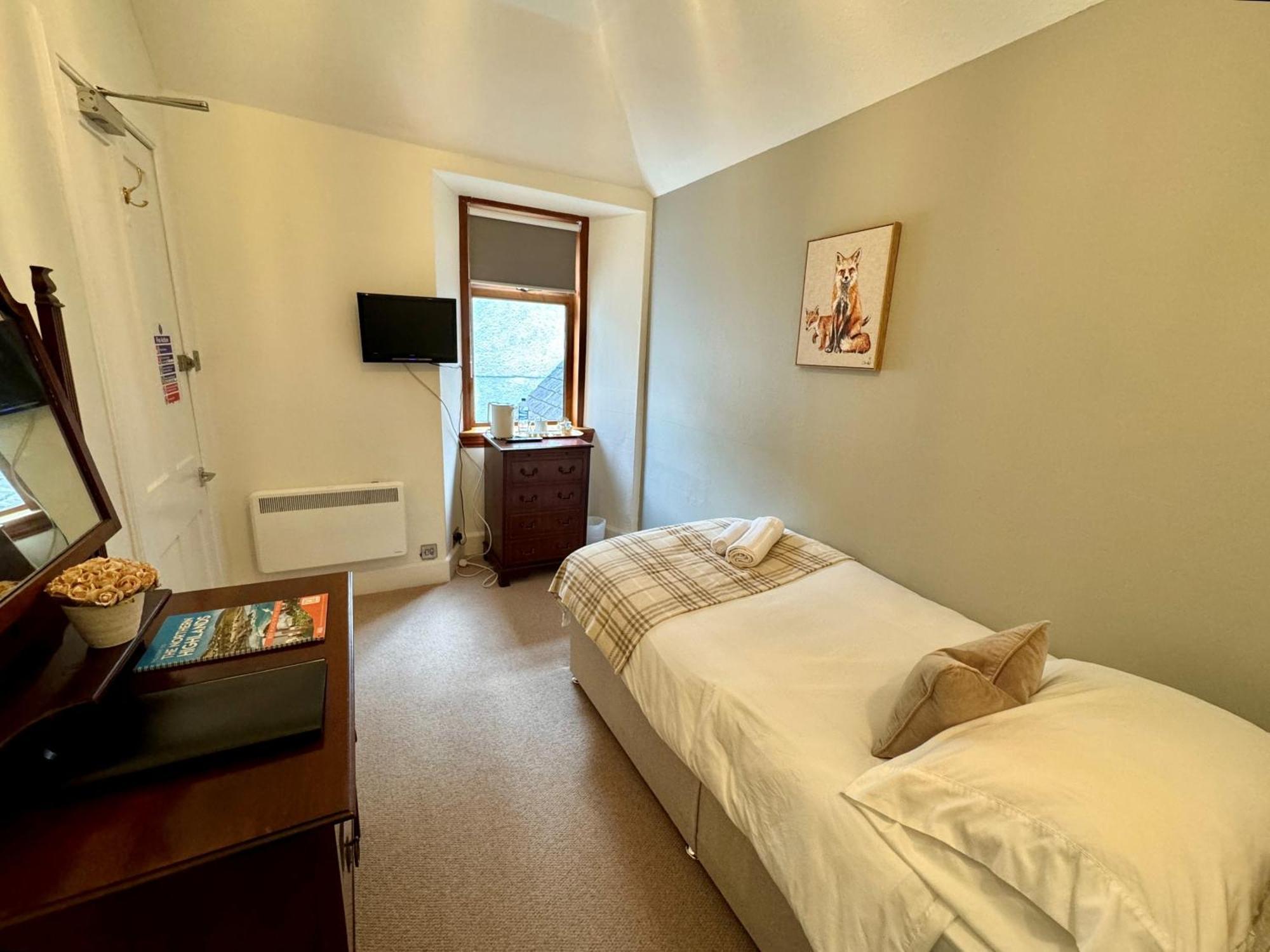 Hotel Navidale House - Bed, Breakfast & Bar Helmsdale Habitación foto